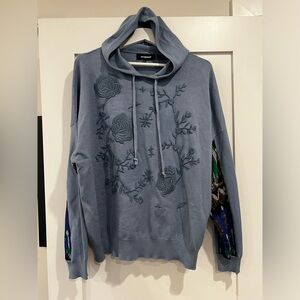 Desigual blue knit hoodie raised pattern and contrast sleeves. Unique.